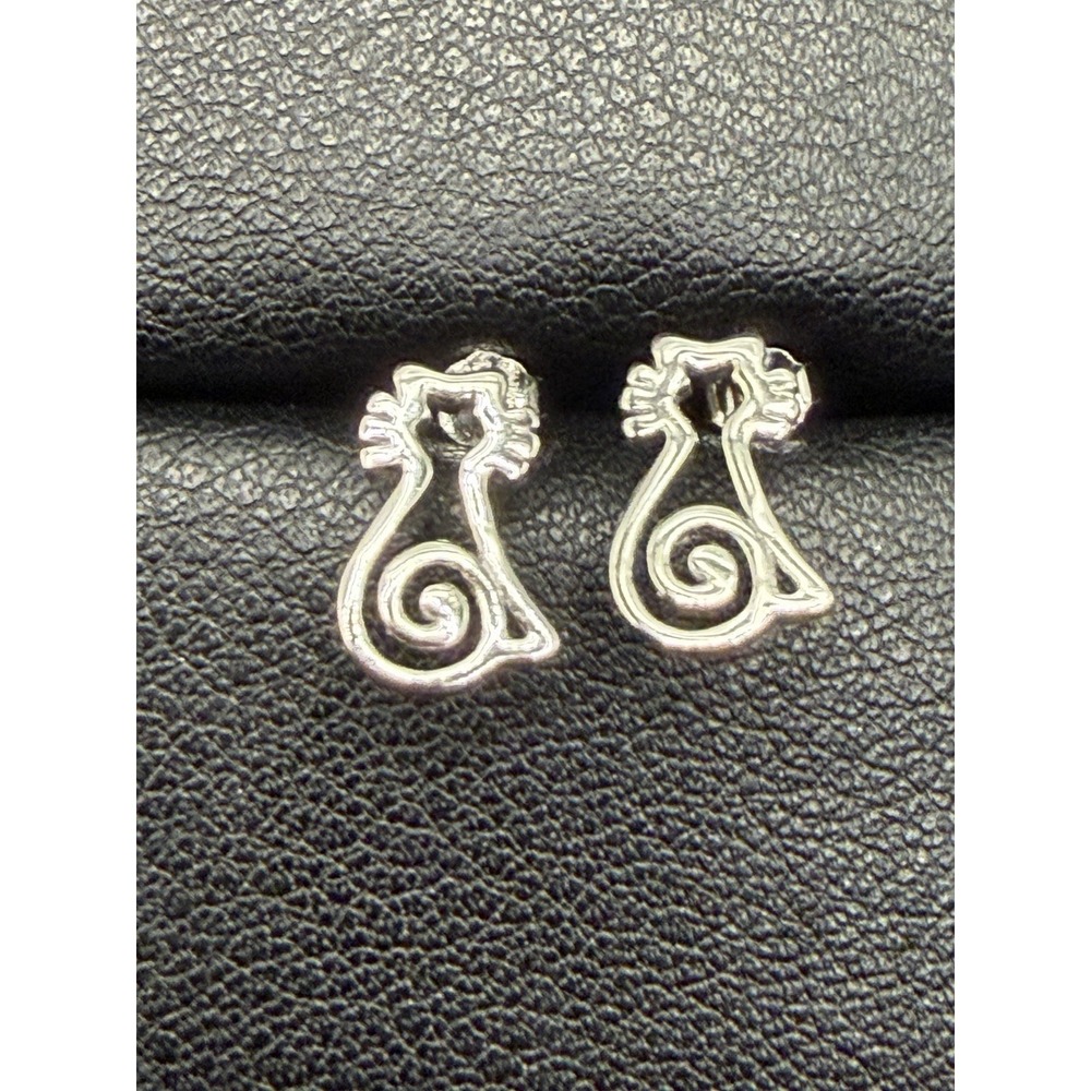 New Condition Sterling Silver Cat Swirl Earrings 925 J19